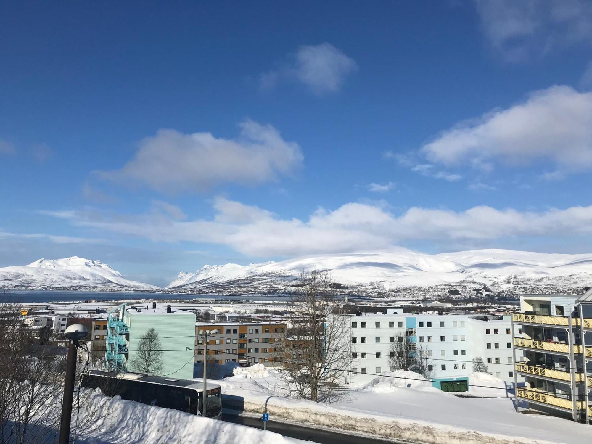 Your Home Away From Home, Apartment 2 Tromsø Eksteriør bilde